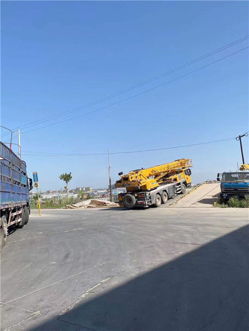 上栗县25吨吊车的租赁价格大概是多少？